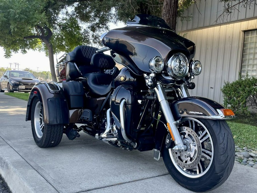 2013 Harley-Davidson® FLHTCUTG - Tri Glide® Ultra Classic®