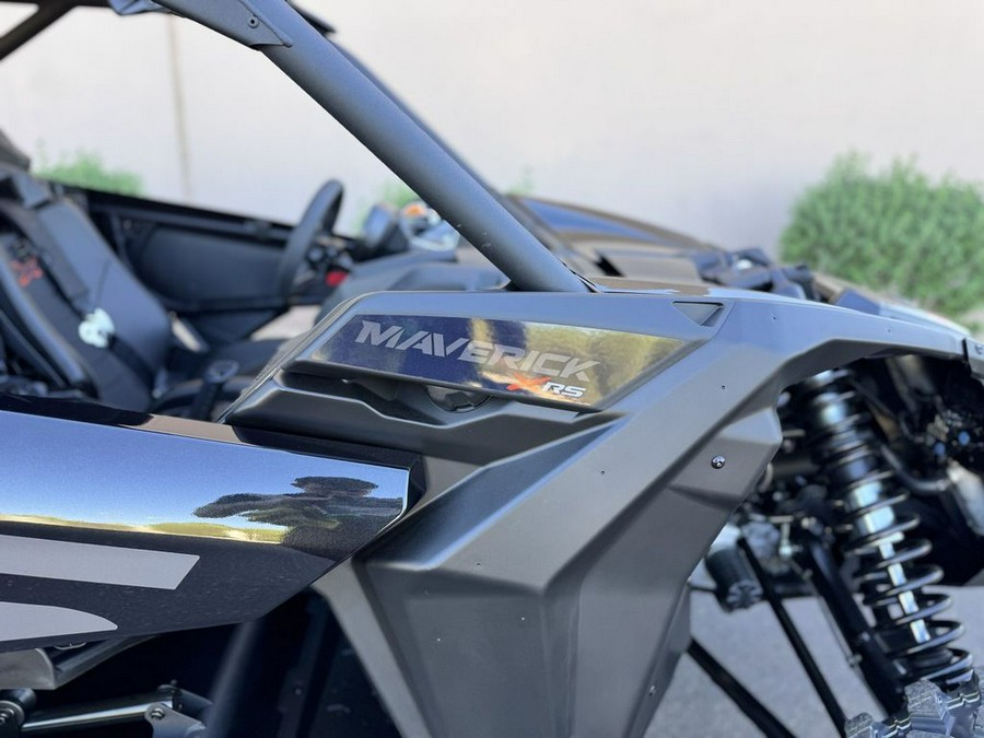 2026 Can-Am® Maverick X3 Max X RS Turbo RR Triple Black_7.6 in.