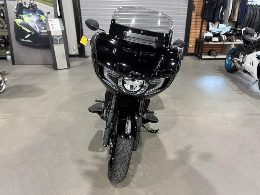 2024 Indian Motorcycle® Challenger® Black Metallic