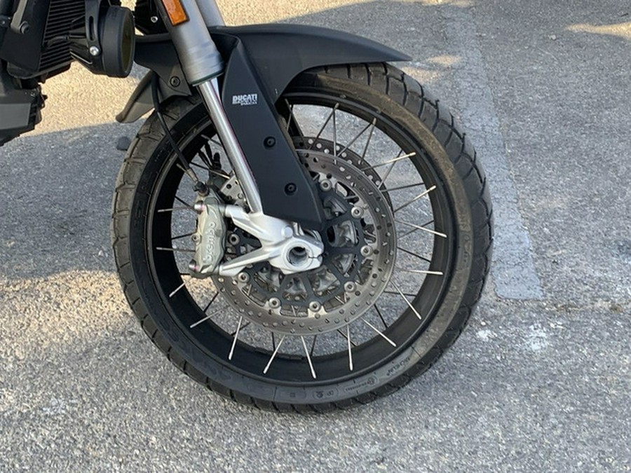 2021 Ducati Multistrada 950 S Spoked Wheels GP White