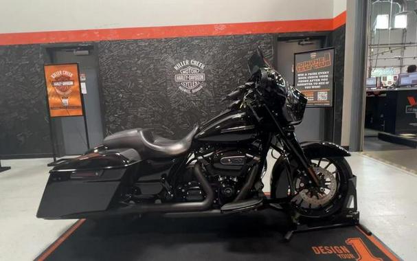 2019 Harley-Davidson® FLHXS - Street Glide® Special