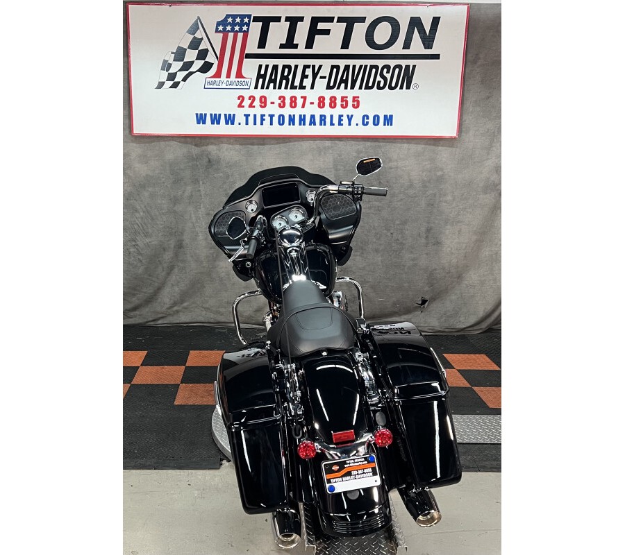 FLTRX 2023 Road Glide