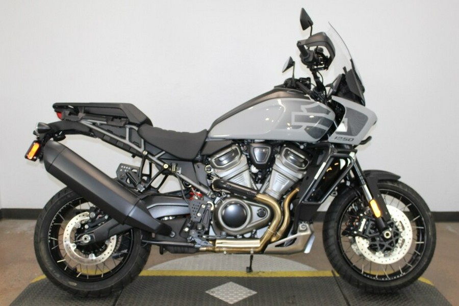 2024 Harley-Davidson Pan America™ 1250 Special Billiard Gray