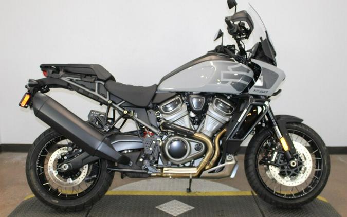 2024 Harley-Davidson Pan America™ 1250 Special Billiard Gray