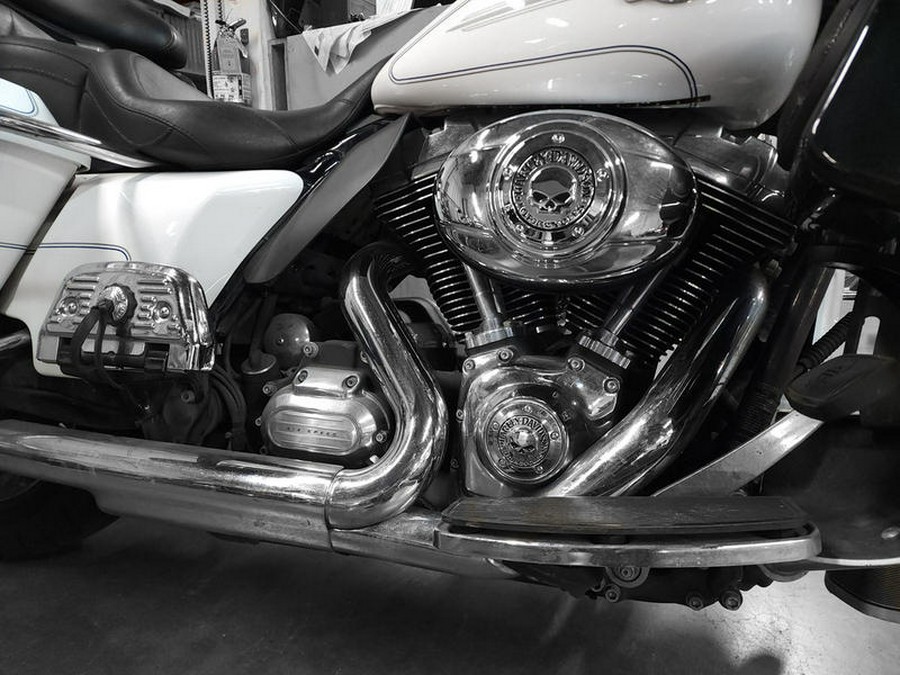 2013 Harley-Davidson® FLHTCU - Electra Glide® Ultra Classic®