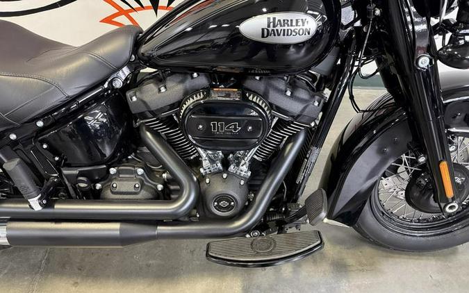 2025 Harley-Davidson® FLHC - Heritage Classic
