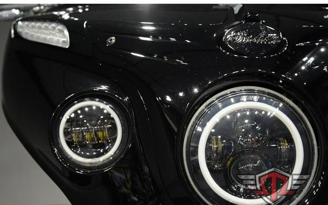 2017 Indian Motorcycle ROADMASTER