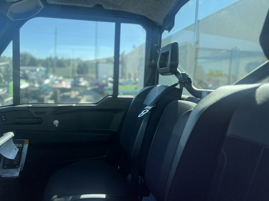 2026 Can-Am Defender XT CAB HD11 With 10.25 in.display