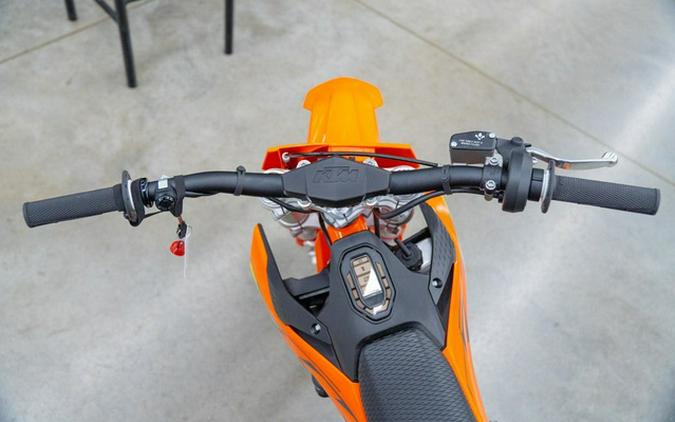 2026 KTM SX E 5