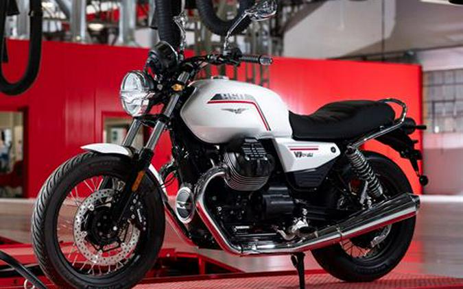 2026 Moto Guzzi V7 Special