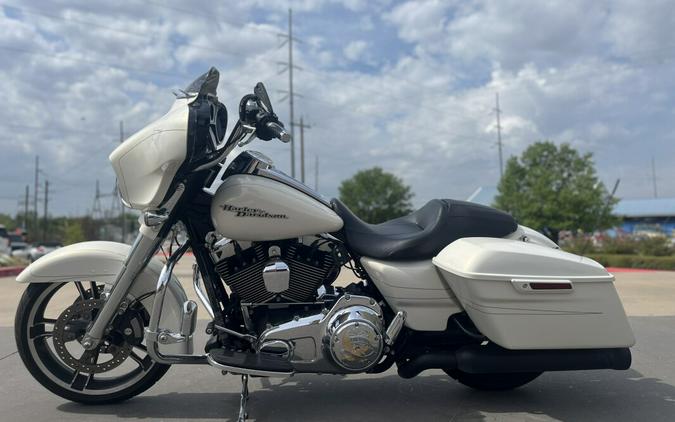 2015 Harley-Davidson® FLHXS Street Glide® Special Morocco Gold Pearl 700791