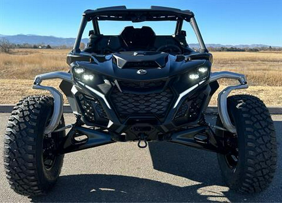 2024 Can-Am Maverick R X RS with Smart-Shox