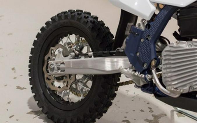 2027 Husqvarna EE 5