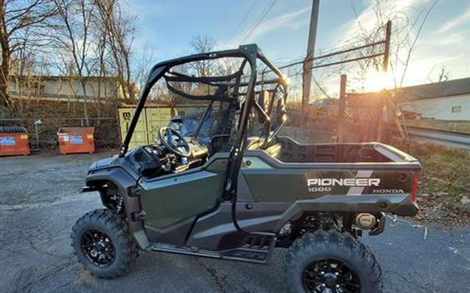 2024 Honda Pioneer 1000 Deluxe