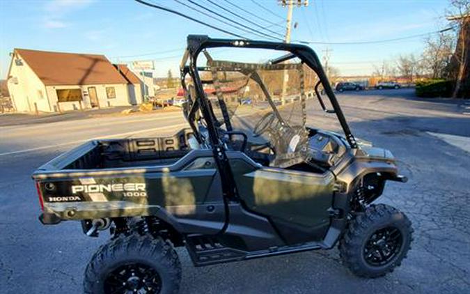 2024 Honda Pioneer 1000 Deluxe