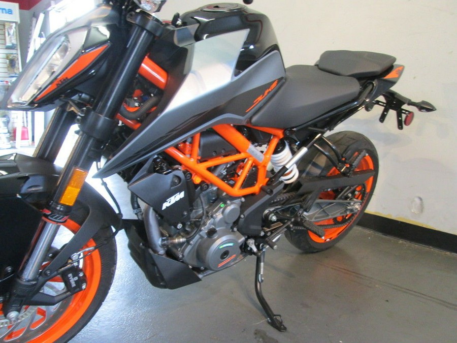 2021 KTM 390 Duke