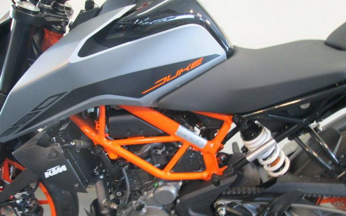 2021 KTM 390 Duke