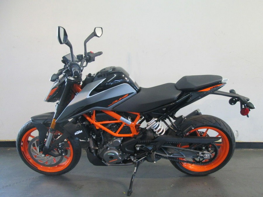 2021 KTM 390 Duke