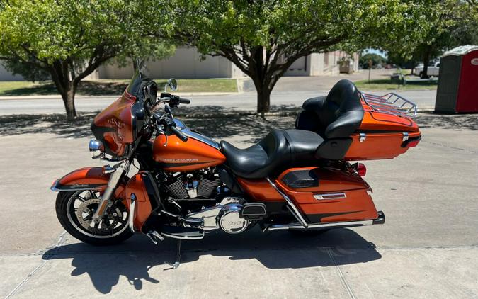 2019 Harley-Davidson® Ultra Limited Scorched Orange/Black Denim