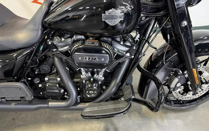 2025 Harley-Davidson® FLHRXS - Road King® Special