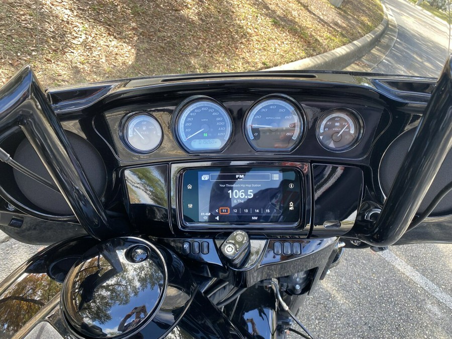 2020 Harley-Davidson® Ultra Limited FLHTK