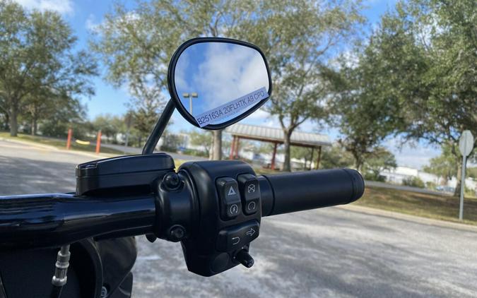 2020 Harley-Davidson® Ultra Limited FLHTK