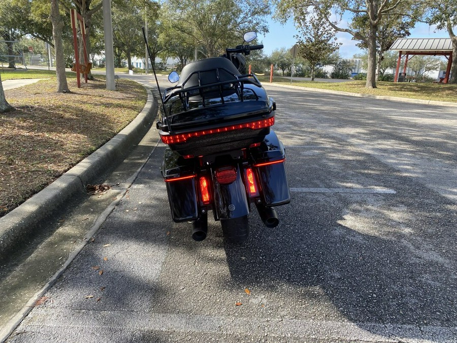 2020 Harley-Davidson® Ultra Limited FLHTK