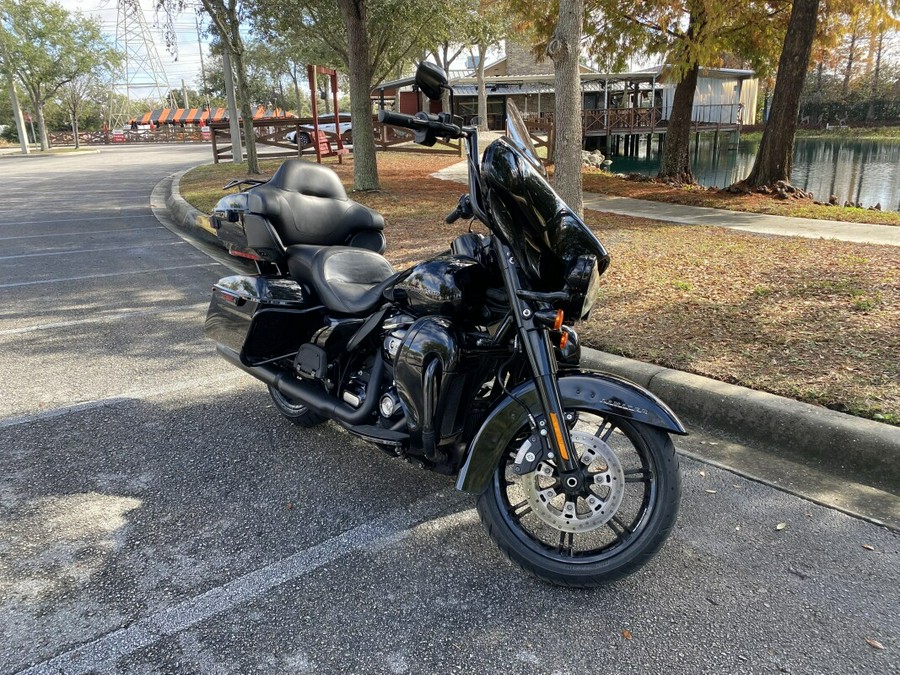 2020 Harley-Davidson® Ultra Limited FLHTK