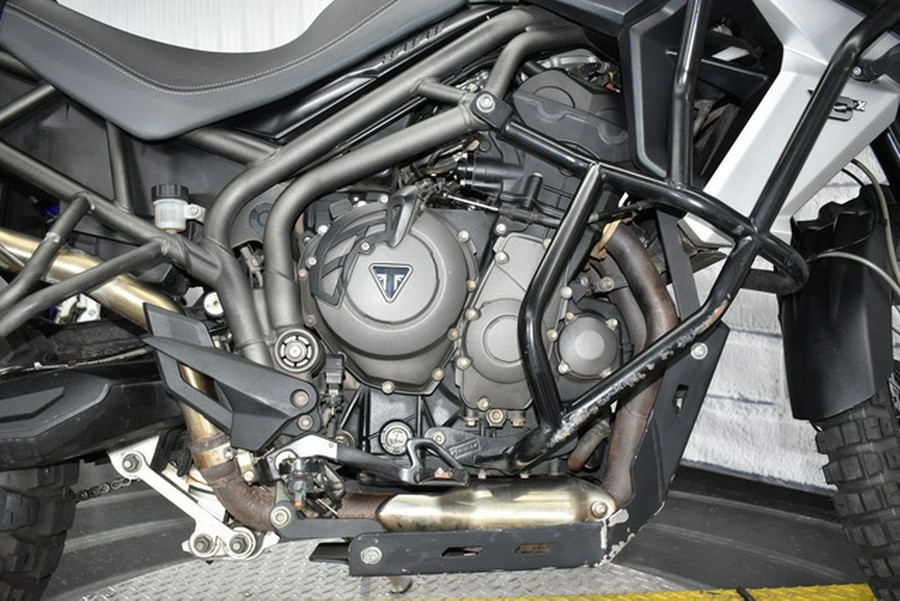 2018 Triumph Tiger 800 XCX Matt Khaki Green