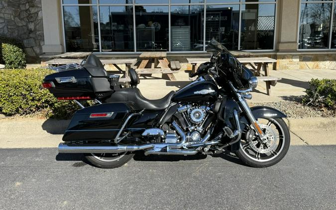 2020 Harley-Davidson® Ultra Limited Exclusive - Vivid Black - Peace Officer