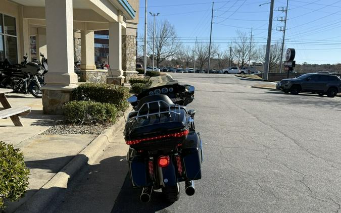 2020 Harley-Davidson® Ultra Limited Exclusive - Vivid Black - Peace Officer