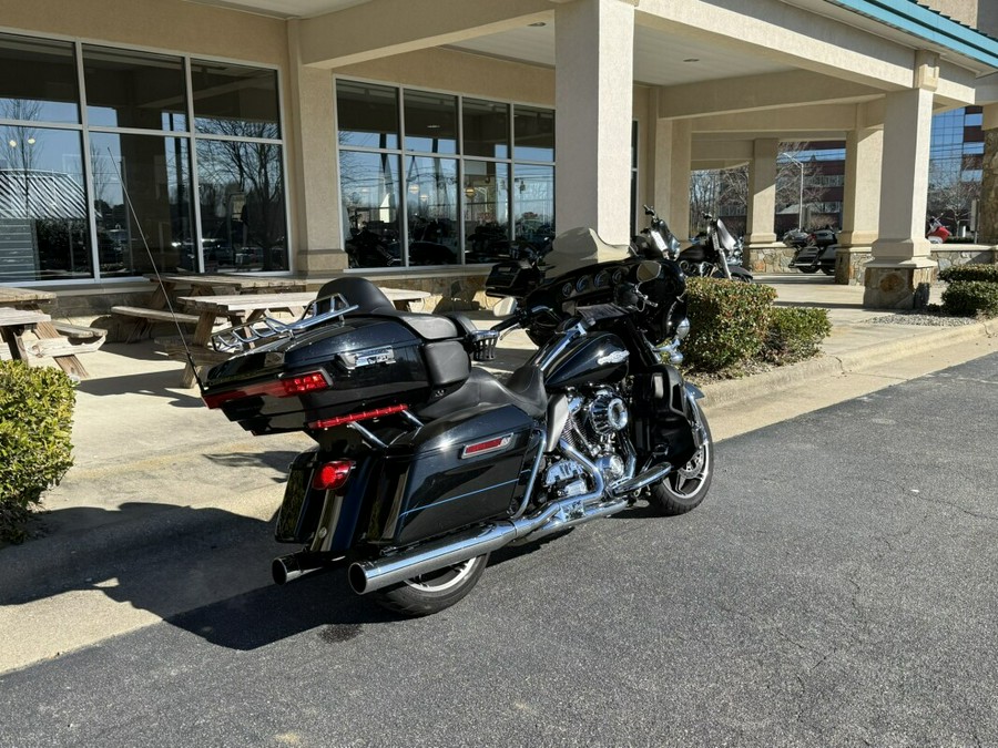 2020 Harley-Davidson® Ultra Limited Exclusive - Vivid Black - Peace Officer