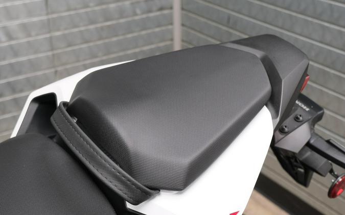 2025 HONDA CB750 HORNET