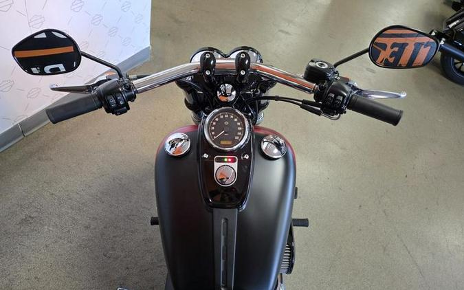 2017 Harley-Davidson® FXDF - Fat Bob®