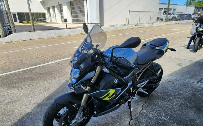 2023 BMW S 1000 R Black Storm Metallic
