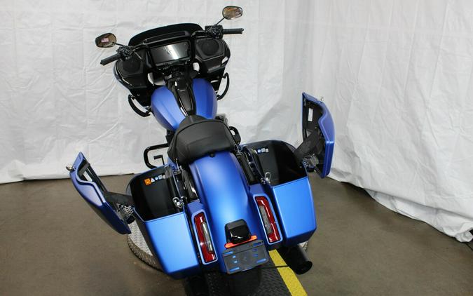 Harley-Davidson® Road Glide™ 2026 Aurora Blue Denim Black Trim