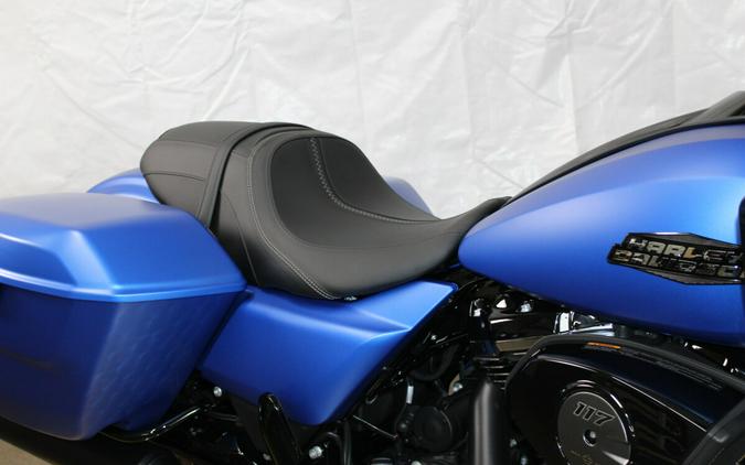 Harley-Davidson® Road Glide™ 2026 Aurora Blue Denim Black Trim