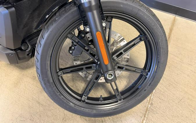 RH975 2025 Nightster