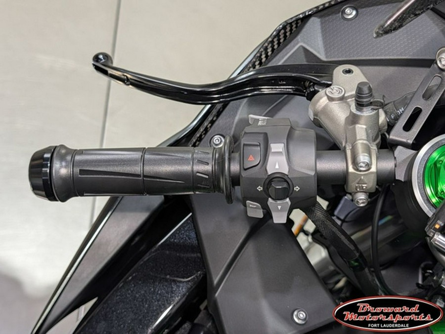 2026 Kawasaki Ninja H2 Carbon ABS