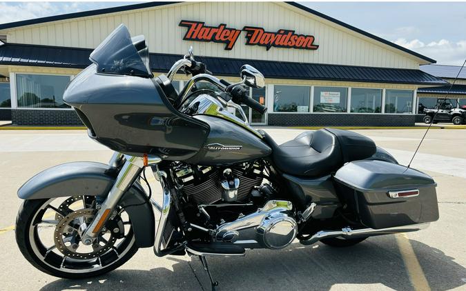 2021 Harley-Davidson® FLTRX ROAD GLIDE