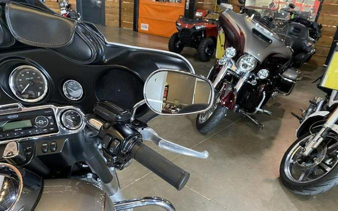 2009 Harley-Davidson® FLHTC - Electra Glide® Classic