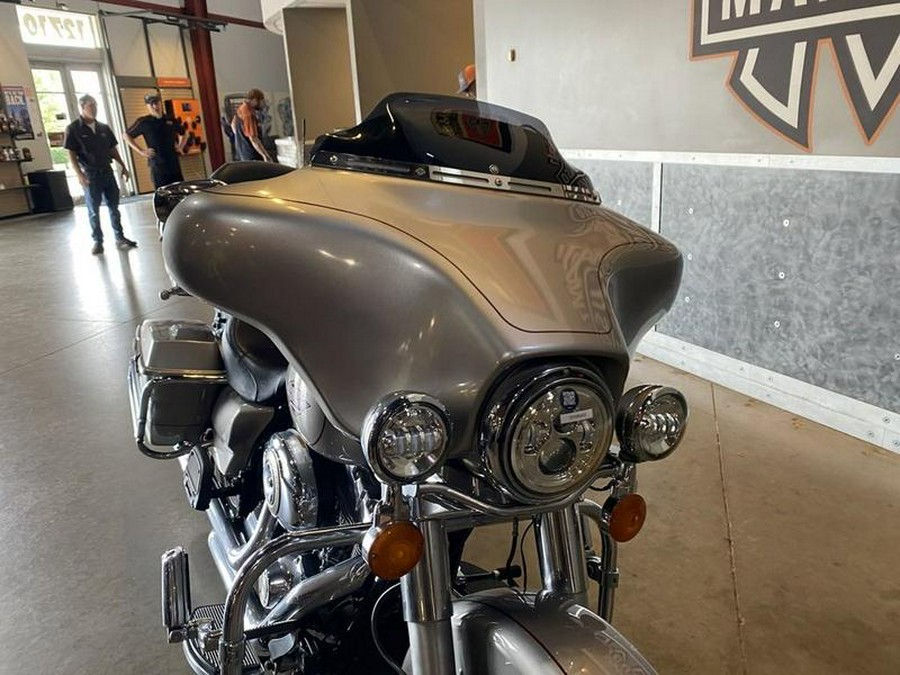 2009 Harley-Davidson® FLHTC - Electra Glide® Classic