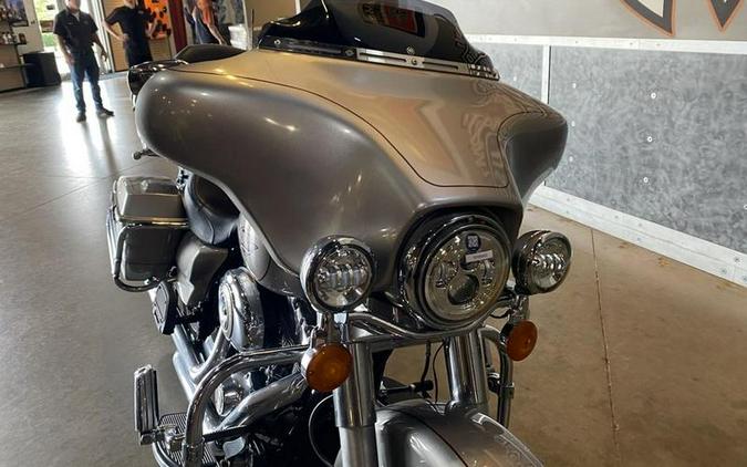 2009 Harley-Davidson® FLHTC - Electra Glide® Classic