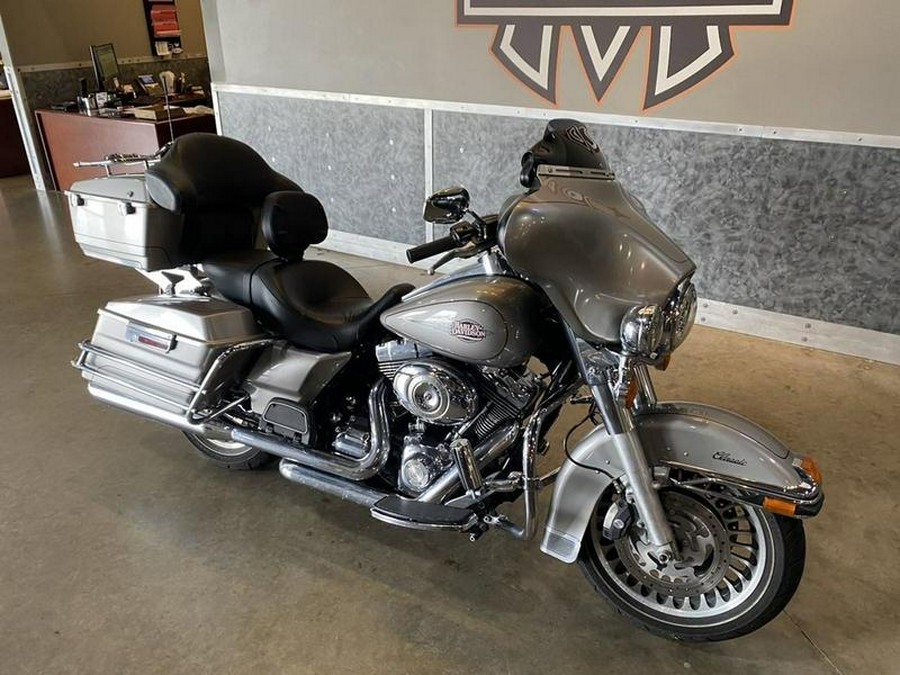 2009 Harley-Davidson® FLHTC - Electra Glide® Classic