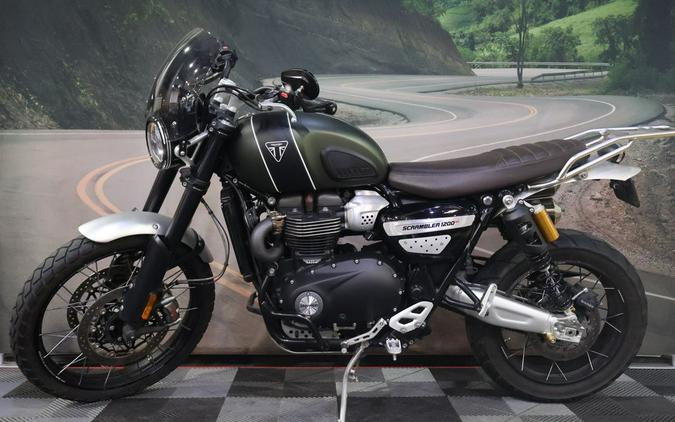 2022 Triumph Scrambler 1200 XC Matt Khaki Green Matt Jet Black