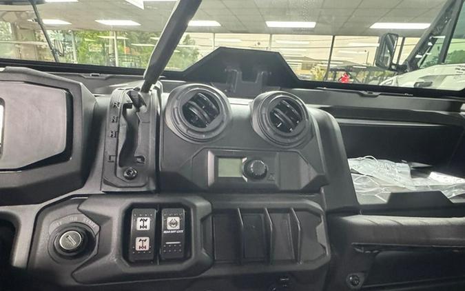 2026 Can-Am Defender MAX DPS CAB HD10