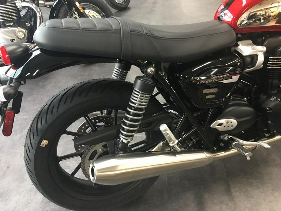 2023 Triumph Speed Twin 900 Chrome Edition Red Hopper