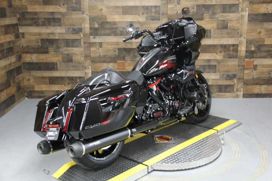 2024 Harley-Davidson CVO™ Road Glide® ST Raven Metallic