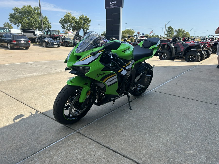 2025 Kawasaki Ninja® ZX™-6R KRT Edition