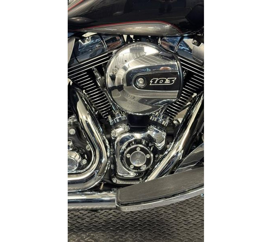 2016 Harley-Davidson® FLHTCUTG - Tri Glide® Ultra
